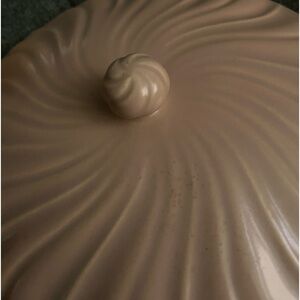 Vintage Franciscan Swirl covered serving bowl with lid.
